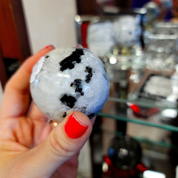 Rainbow Moonstone 🌈 - Picture 3 of 3